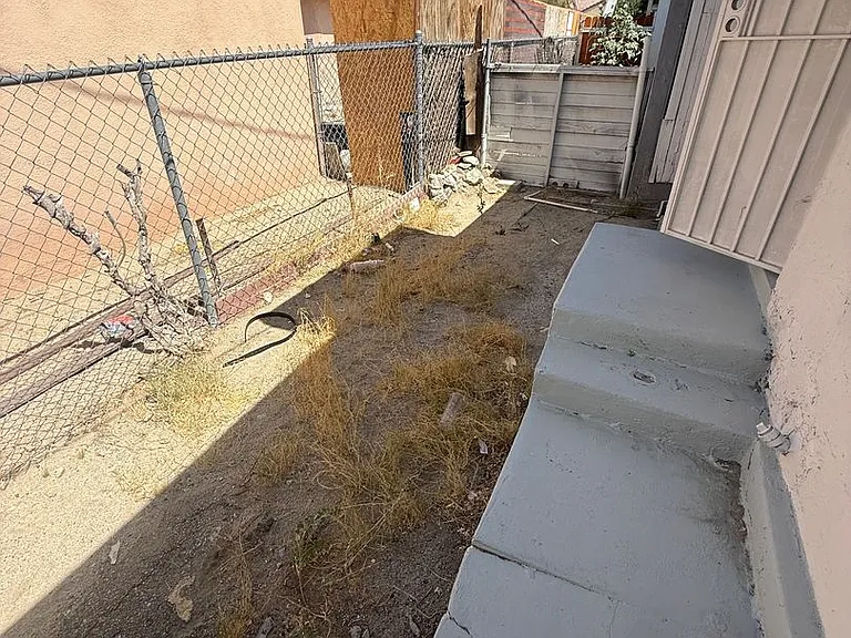 66435 Desert View Ave — Photo 7