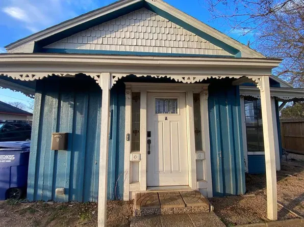 204 E Houston St #A, Highlands, TX 77562