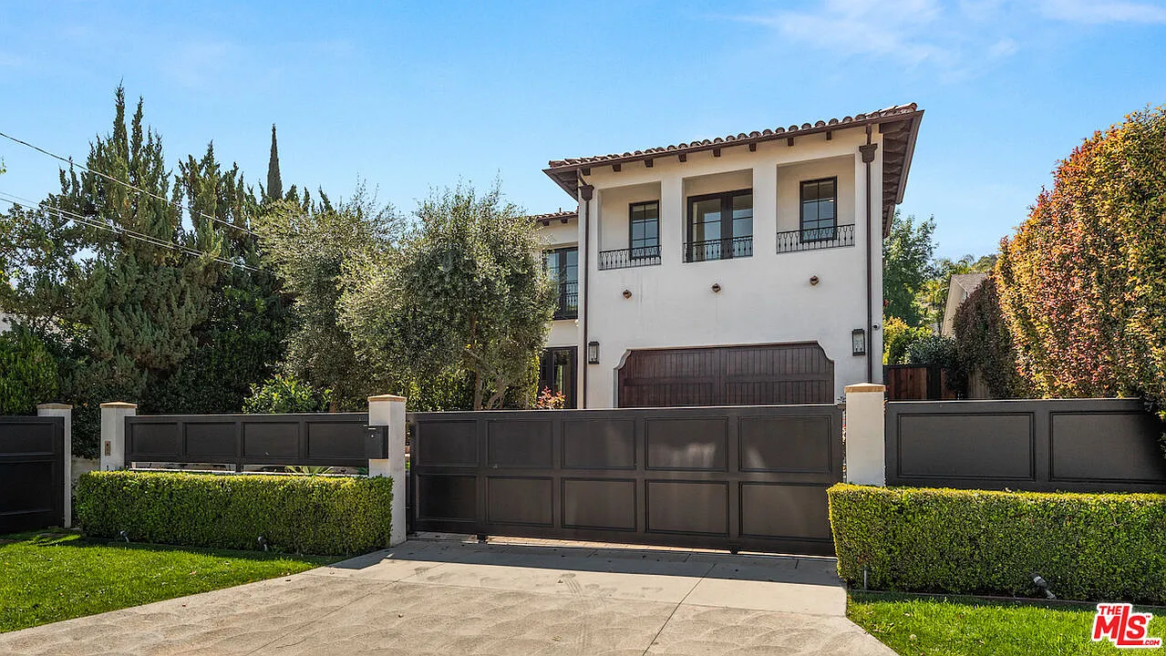 6 bed, 6.5 bath, 5622 sqft, $19,995 — Photo 1