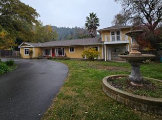 376 Riverview Rd, Garberville, CA 95542