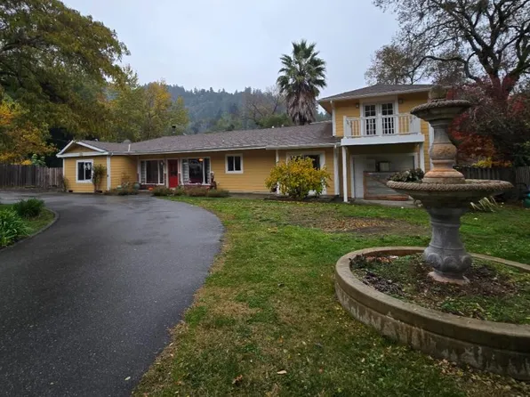 376 Riverview Rd, Garberville, CA 95542