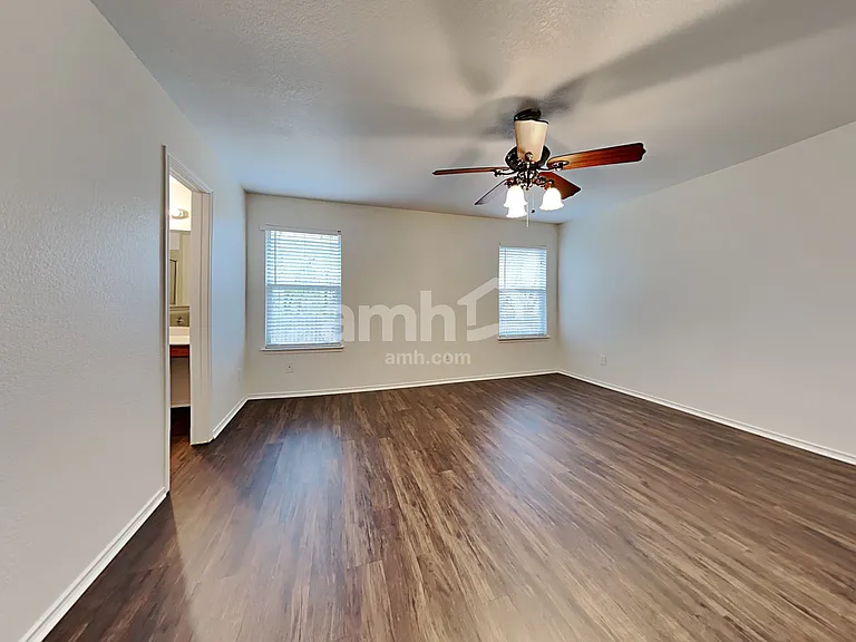 10032 Cougar Trl — Photo 10