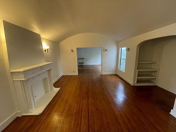 2nd image of 2974 Bellevue Ave #2974