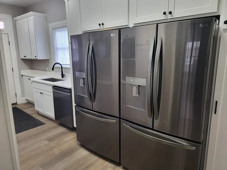 226 E 16th Ave — Photo 11