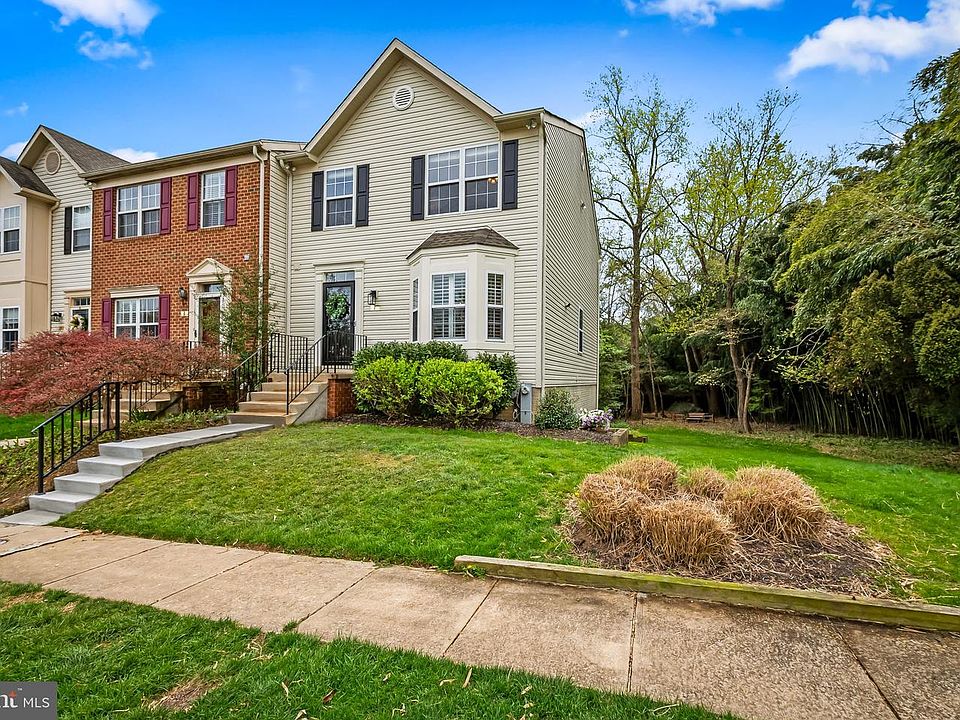 1st image of 1 Winterberry Ct