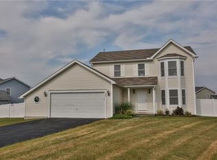 99 Doncaster Trl, West Henrietta, NY 14586