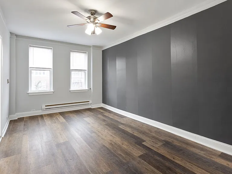 The Kenmore on Edgewater — Photo 36