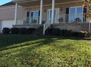 1112 Willoughby Woods Dr, Lawrenceburg, KY 40342