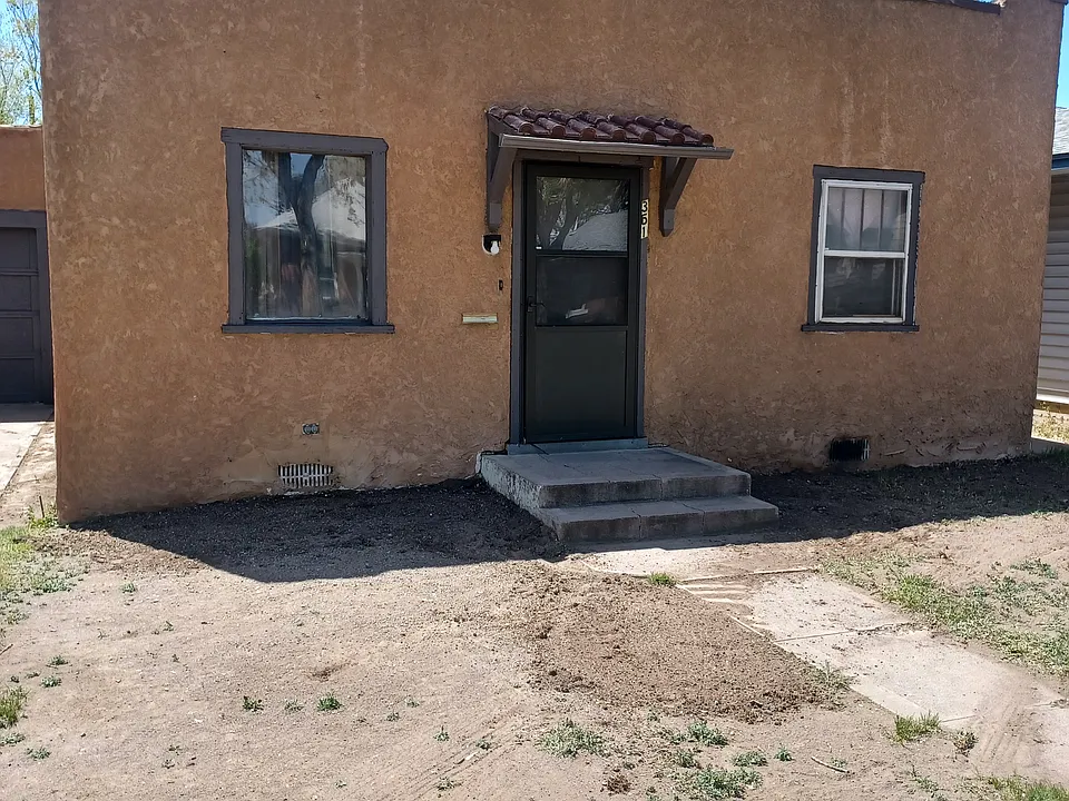 351 Dennis St