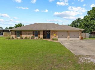 626 Suncrest Dr, Orange, TX 77630