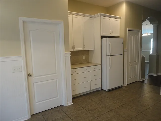 4015 Warwick Hills Dr — Photo 9