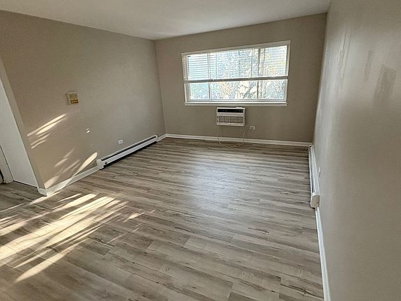 5th image of 1729 W Chariot Ct APT 3A