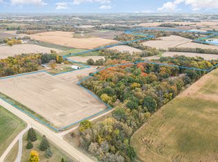 Lake Ave, New Prague, MN 56071