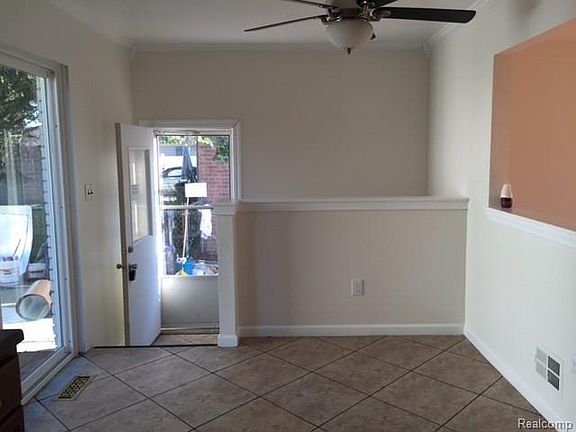 3rd image of 29872 Drager Dr