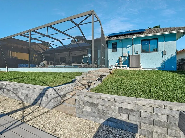 50 Copperfield Ct — Photo 35