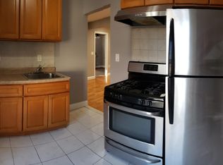 16032 75th Rd, Fresh Meadows, NY 11366