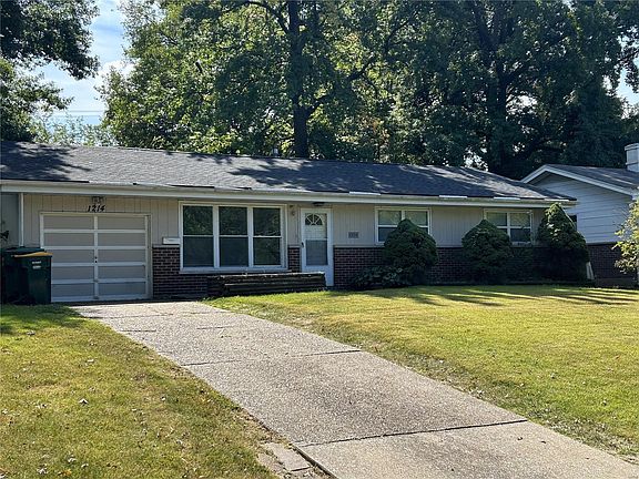 3rd image of 6947 Midwood Ave