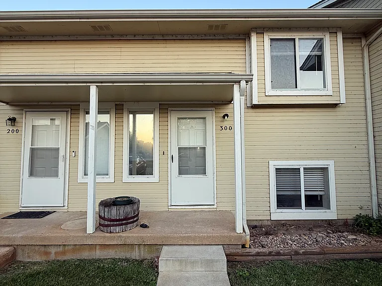 5504 S Gold St #400 — Photo 1