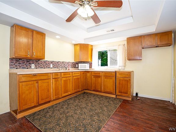5th image of 481 Poplar Ave