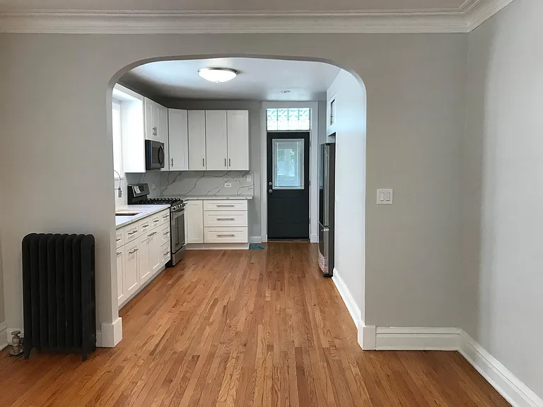 7361 N Hoyne Ave #2 — Photo 7