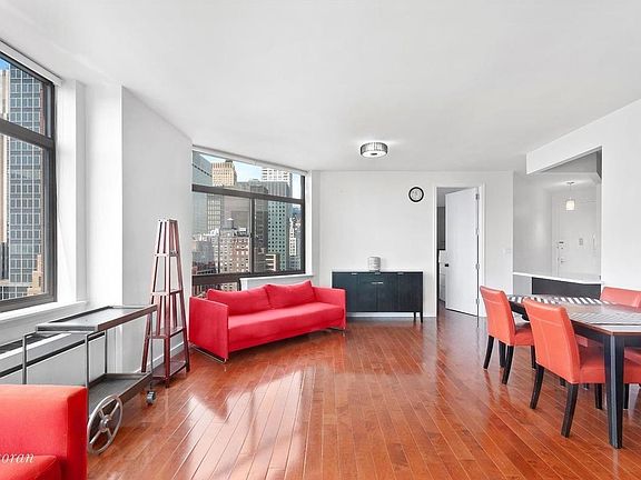 5th image of 303 E 43rd St APT 22A