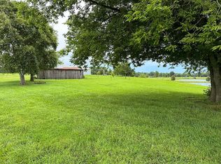 3068 Smith Staples Rd, Henderson, KY 42420