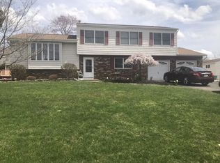 64 Blenheim Rd, Manalapan, NJ 07726