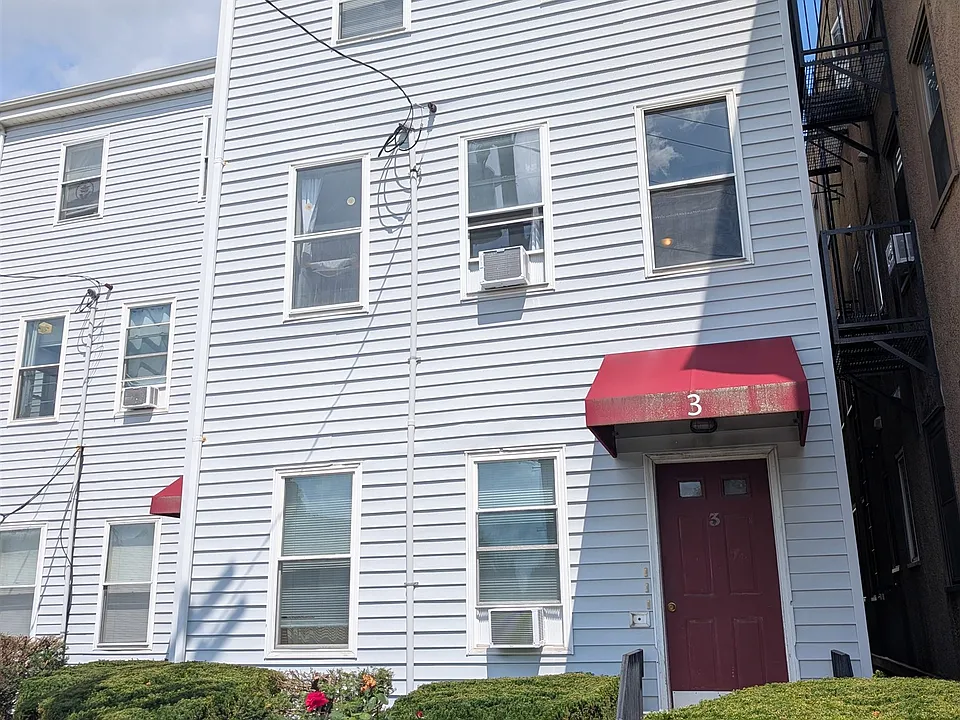 3 Elm St