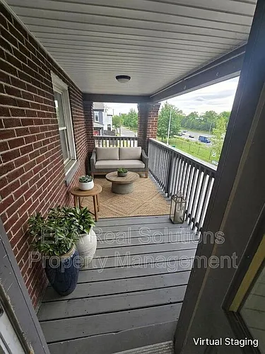 1120 Cole St Photo 1