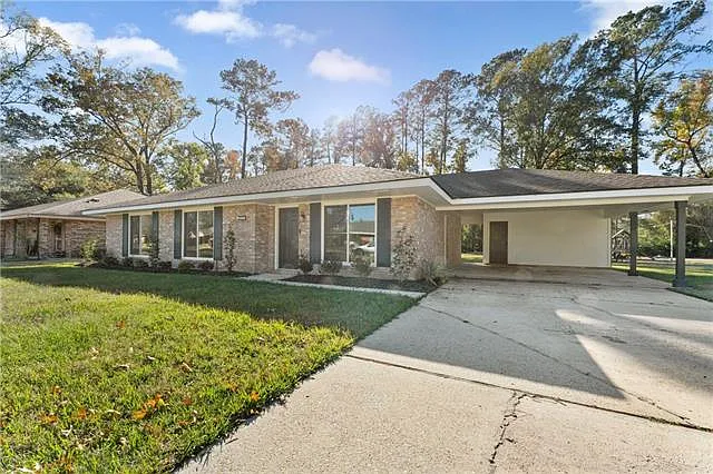602 Susan Dr — Photo 3