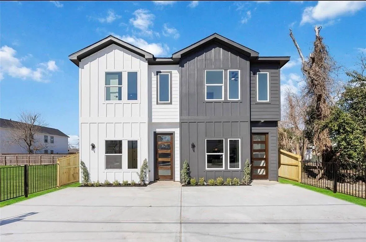 3 bed, 2.5 bath, 1302 sqft, $2,000 — Photo 1
