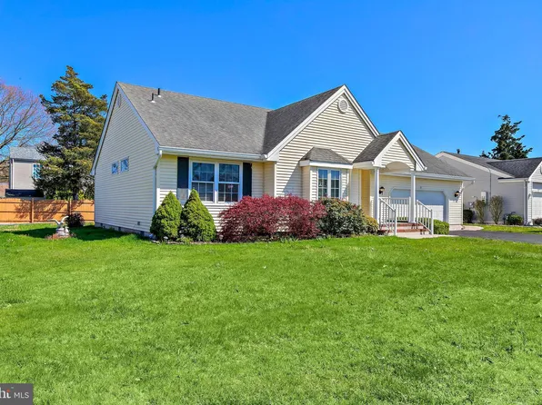 113 Fernwood Ln, Forked River, NJ 08731