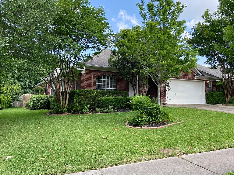1727 Fallen Leaf Ln — Photo 12