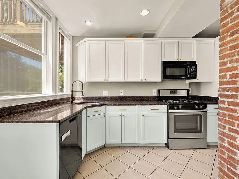 2408 37th St NW — Photo 8