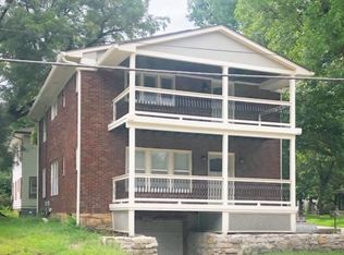 1301 SW Clay St APT B, Topeka, KS 66604