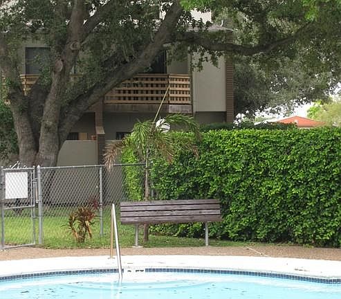 2nd image of 1405 N 15th St APT 1