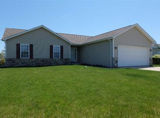 541 Chicory Ln, Valparaiso, IN 46385