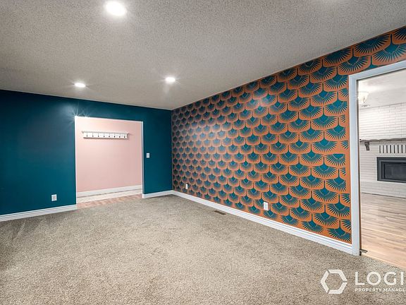 5th image of 2718 W Ferron Dr