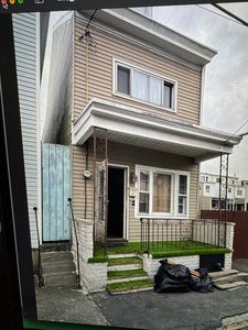 834 E Market St, Mahanoy City, PA, 17948