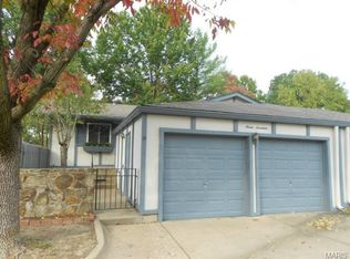 717 Claygate Ct, Ballwin, MO 63021