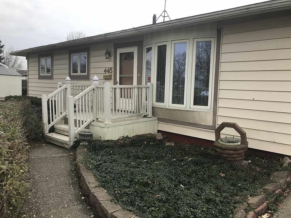 1st image of 445 E 14th St