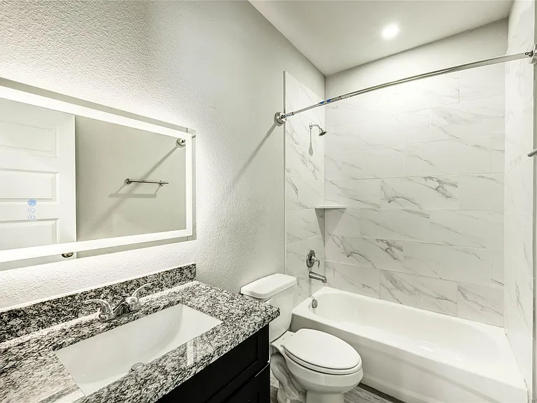 8157 Tate St #B — Photo 22
