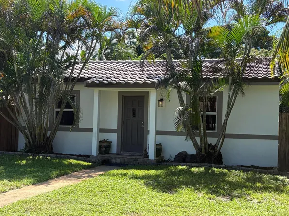 820 SW 18th Court, Fort Lauderdale, FL 33315