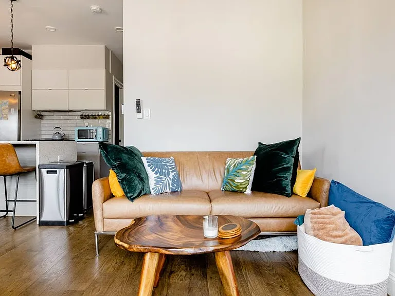 504 Maple St #4 — Photo 14