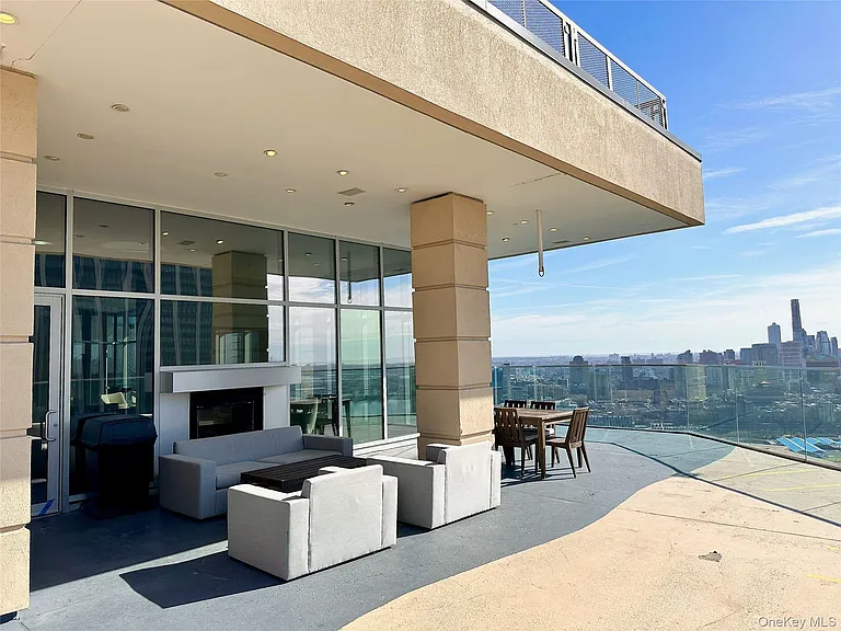 75 Wall St #19Q — Photo 17