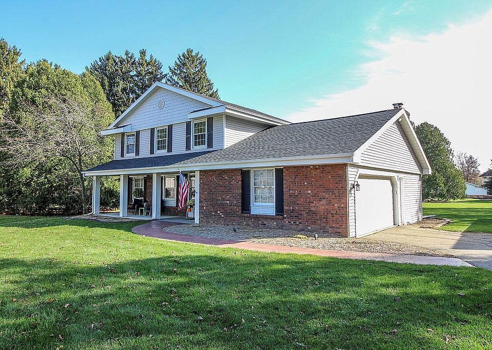1st image of 140 Woodland Ct
