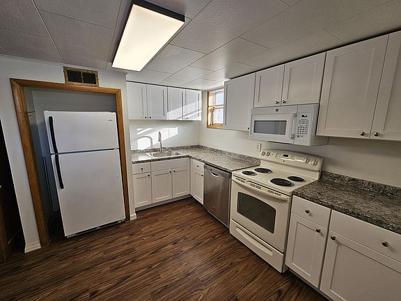 2nd image of 319 14th St S #2