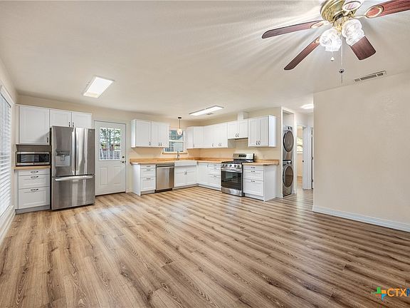 3rd image of 104 Cedar Holw #A/b