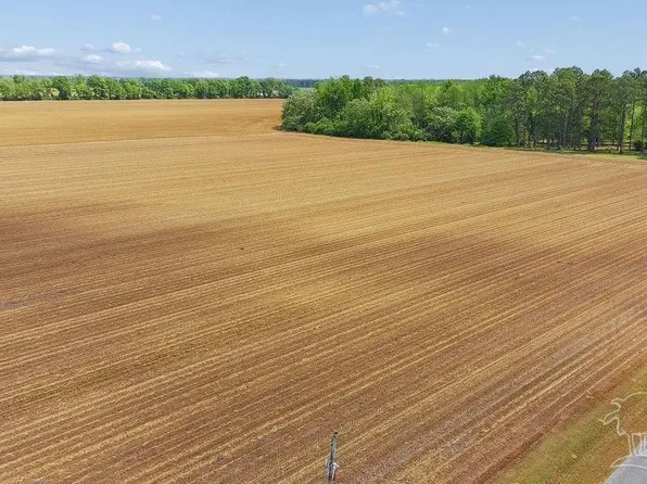 3A Mineral Springs Rd, Jay, FL 32565