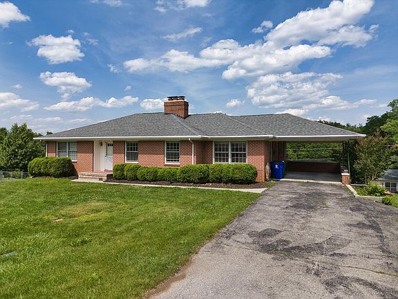 3rd image of 108 Roseland Dr